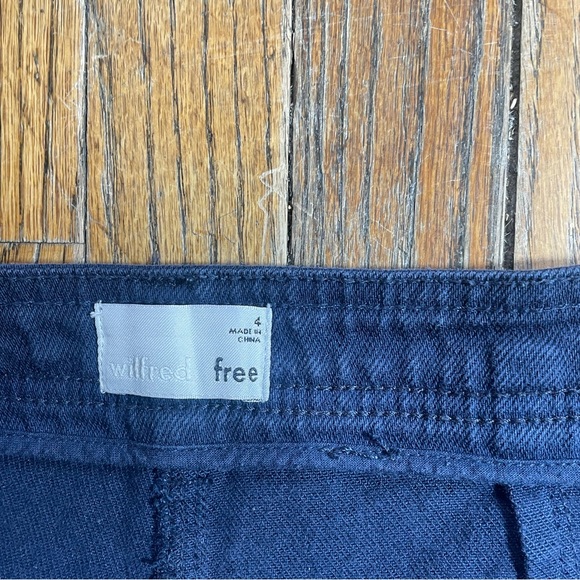 Modern Utility Pant from Aritzia - Picture 4 of 4